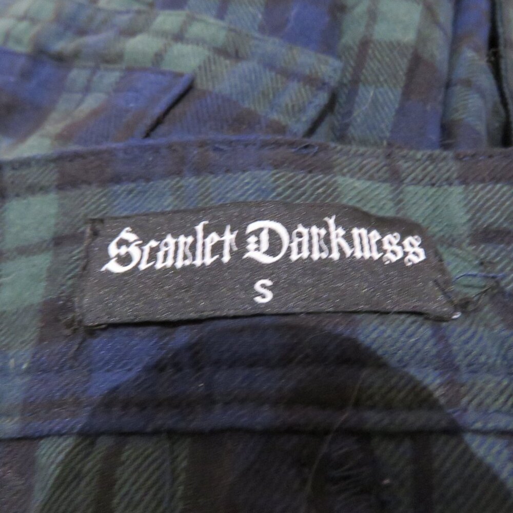 SCARLET DARKNESS Scottish Tartan Black Watch Plaid Kilt Small Alt Punk Grunge - Picture 13 of 16